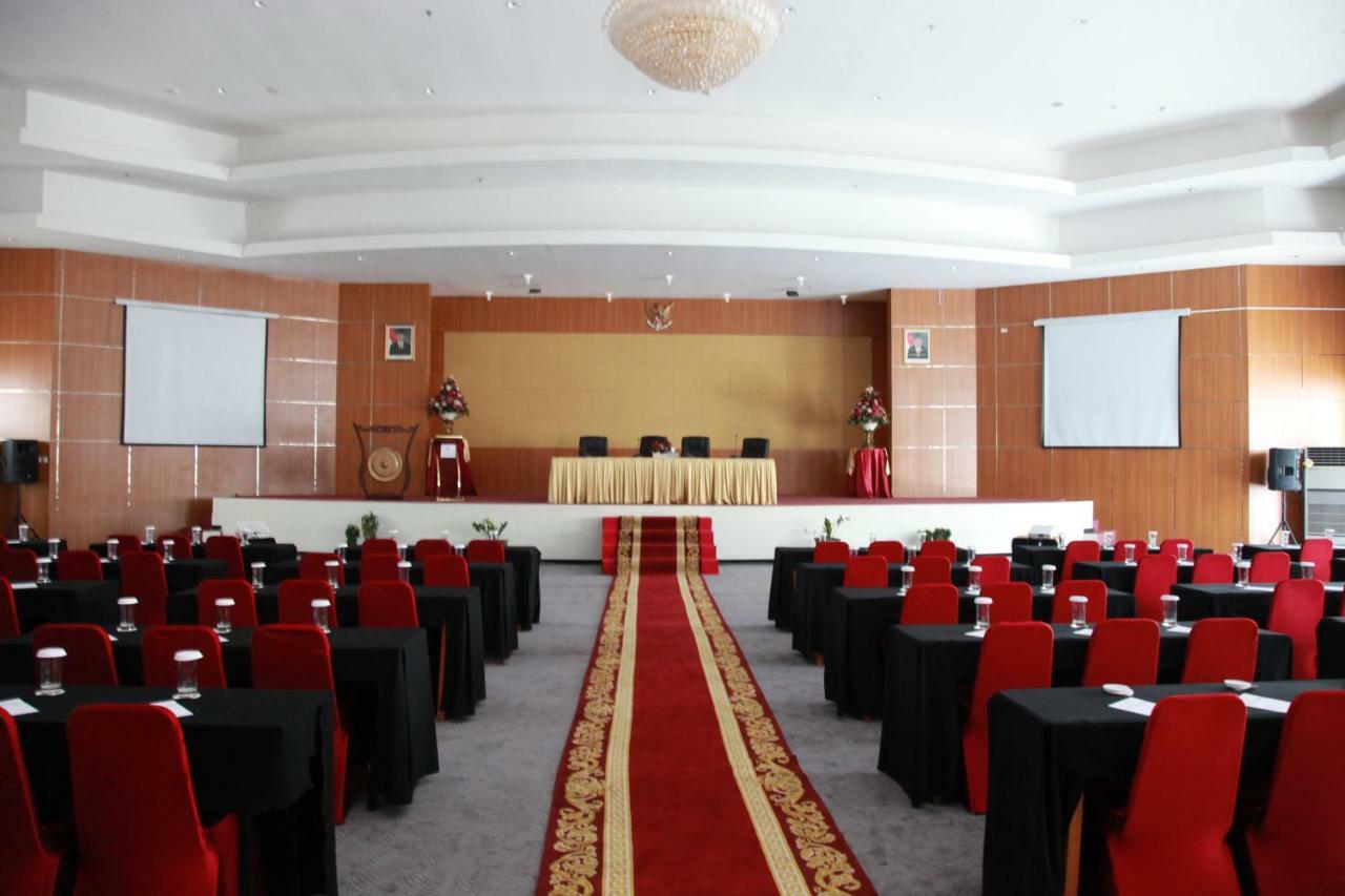 Training Centre Damhil Gorontalo Bagian luar foto